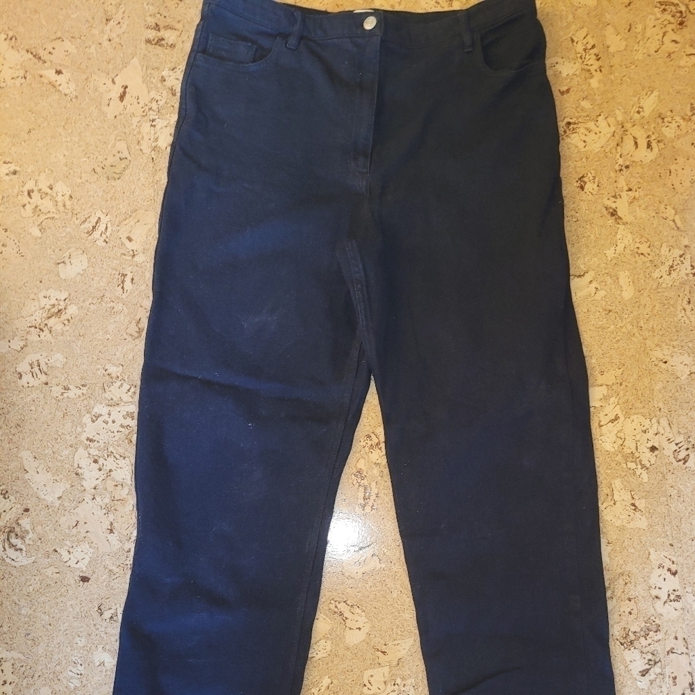 Wilfred Free Aritzia Black Denim Relaxed High Waisted Tapered Leg Jeans Size 14